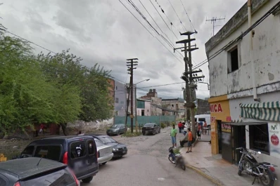 Descubrió que su novia era prostituta y la apuñaló, en El Bajo