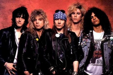 ¿Por qué 'Guns N Roses' publicó una foto de Guillermina Valdés en Facebook?