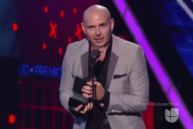 Pitbull advierte a Donald Trump que se cuide del Chapo Guzmán