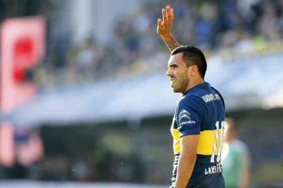 Las postales del amor: la vuelta de Tevez al fútbol argentino