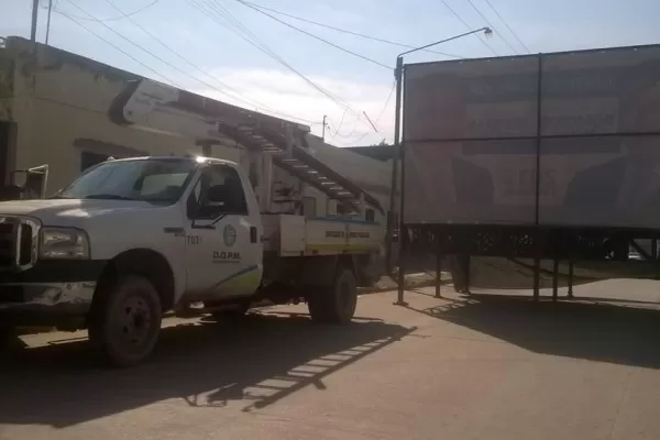 Usan una camioneta del municipio en un acto de Amaya y Alfaro