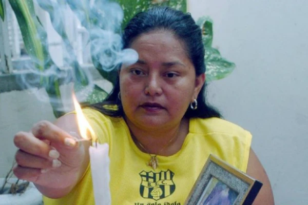 Una bruja ecuatoriana “limpió” a Macri