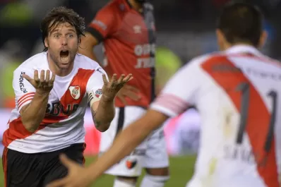 River venció a Colón en el Monumental y se vistió de líder