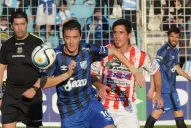 El Decano tuvo paciencia, liquidó a Atlético Paraná y es escolta