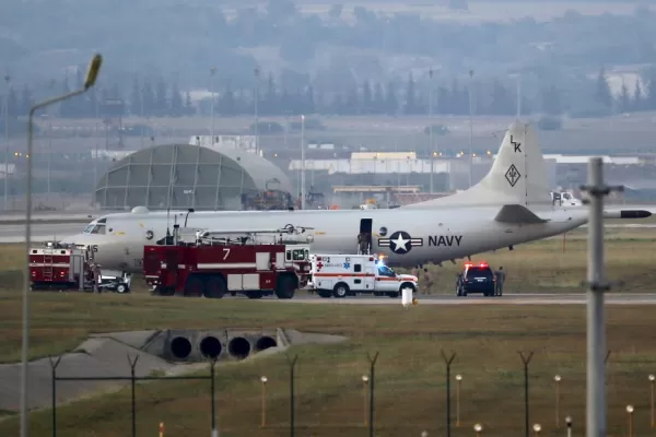 Turquía ataca al ISIS y también a un grupo kurdo