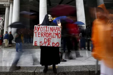 México identifica a otro de los 43 estudiantes de Ayotzinapa y se cae la hipótesis oficial
