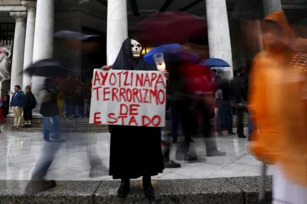 Siguen los reclamos por la desaparición de 43 estudiantes