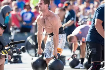 Smith, el apellido del atleta más fuerte del planeta