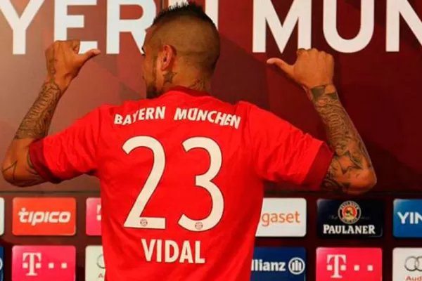 Bayern Munich presentó al Rey Arturo