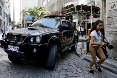 Detienen a dos empresarios de la red de corrupción de Petrobras