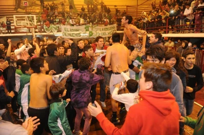 El campeón se vistió de verde