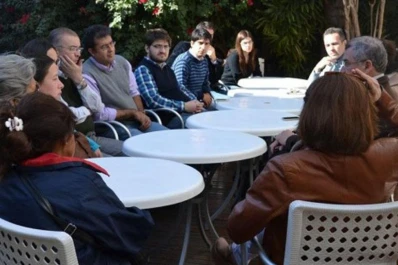 Santiago: denuncian aprietes a empleados públicos para que hagan campaña por Scioli