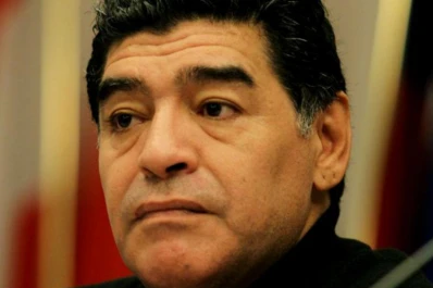 Maradona, furioso: Claudia Villafañe es una ladrona