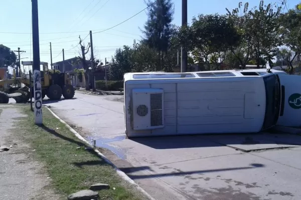 Volcó una furgoneta con niños discapacitados en Alderetes