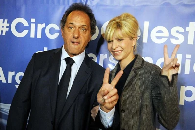 Scioli se aleja de la pelea Aníbal-Domínguez