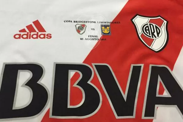 Conocé la camiseta que utiliza River en la gran final