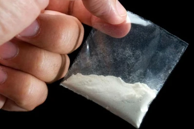 Santiago: detienen a una mujer por pasarle cocaína a un detenido