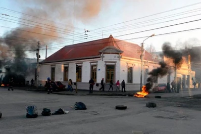 Piquetes y protestas en Río Gallegos, donde el domingo vota Cristina