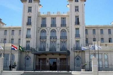 Ocho tucumanos buscan llegar al Parlasur