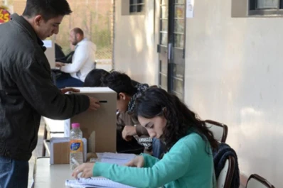 Pugnan 15 binomios por llegar a la Casa Rosada