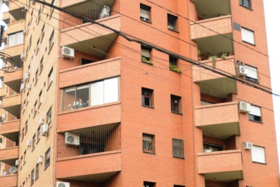 Un niño de cuatro años cayó de un cuarto piso