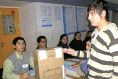 Promueven el ejercicio del sufragio desde los 16