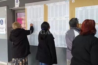 La confusión sobre qué se elige reinó en las escuelas del centro