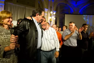 Alperovich: “seré un soldado de Juan Manzur”