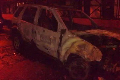 Incendiaron la camioneta del sindicalista ferroviario Rubén Pollo Sobrero