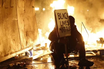 Declararon el estado de emergencia en Ferguson para frenar las protestas anti racistas