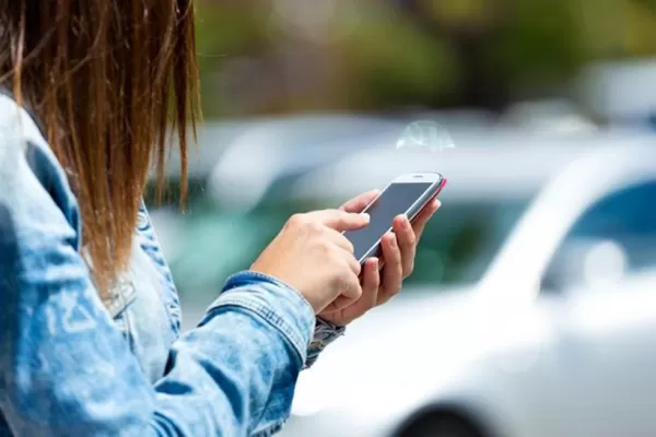 La telefonía móvil no suma nuevos usuarios desde 2013, según una consultora