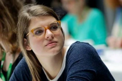 “Mis títulos no son de parentesco, sino académicos”