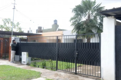 Una familia de Yerba Buena fue asaltada por tres ladrones y vecinos atraparon a uno de ellos