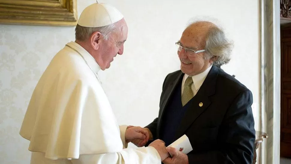 VISITA. El Premio Nobel de la Paz de 1980 fue recibido por el Pontífice, en mayo de este año. REUTERS
