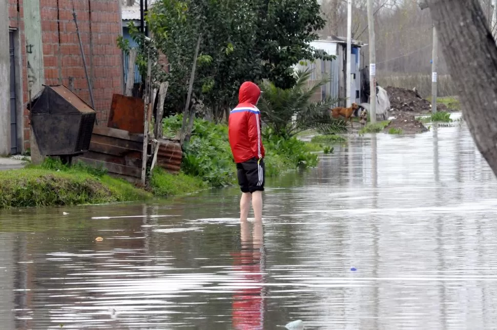 MUCHA AGUA. La primavera será muy lluviosa y comprometerá aún más a la colapsada infraestructura local. dyn