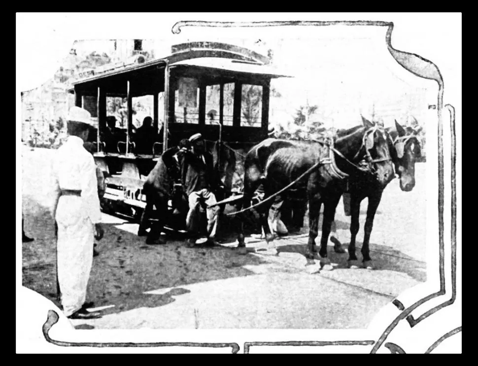 EL “TRAMWAY”. En Tucumán, circularon desde 1882 hasta fines de ese siglo. A comienzos de 1910, empezaron a funcionar los tranvías eléctricos, hasta 1965. LA GACETA / ARCHIVO