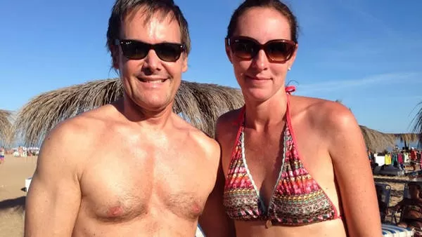 MOMENTOS FELICES. Fernando Farré tenía en su cuenta de Facebook fotos de viajes con su esposa Claudia. fotos de facebook