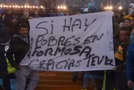 La gente bancó a Tevez ante los insultos de los funcionarios formoseños