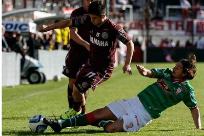 Huracán y Lanús no pudieron sacarse ventaja y siguen en deuda