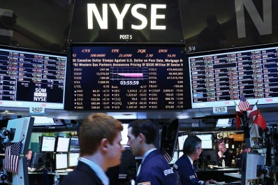 Las bolsas de Europa se derrumbaron hasta 10,5% y en Argentina el Merval cayó 6,3% %