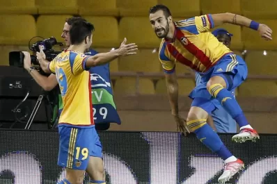 Valencia sacó pasaje a la fase de grupos de la Champions