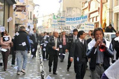 Mañana no habrá bancos, en repudio a la represión policial