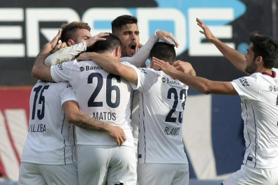 San Lorenzo sigue en la Copa Argentina por un gol de Cauteruccio