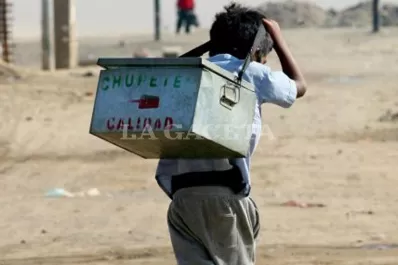 Seis de cada diez niños viven en una situación social precaria, según la UCA