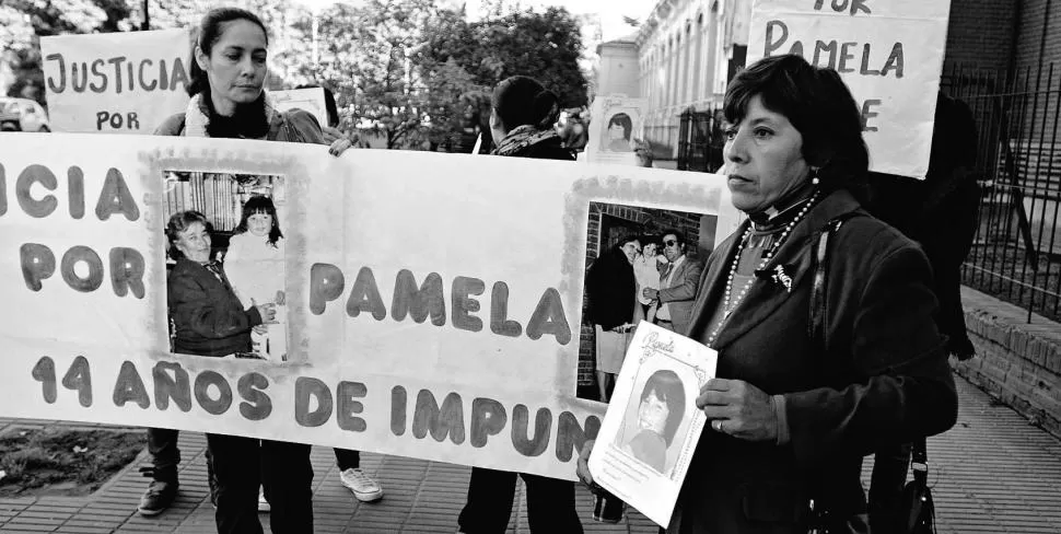 RECLAMO. Mercedes Saldaño quiere saber qué pasó con su hija Pamela y encabezó marchas en tribunales. la gaceta / foto de ines quinteros orio (archivo)