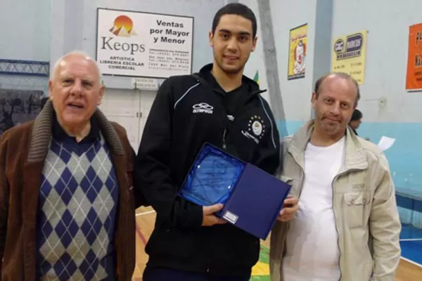 Tucumán de Gimnasia le ganó el clásico a Social Monteros