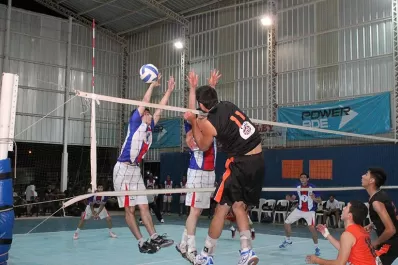 Monteros Voley-Complejo Belgrano abren la segunda fecha