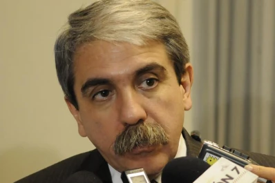 Aníbal Fernández no ve a Cristina como una abuela retirada