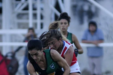 Las chicas de Jockey Club reciben a las del líder