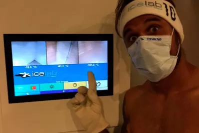 Osvaldo y otra locura, en calzoncillos